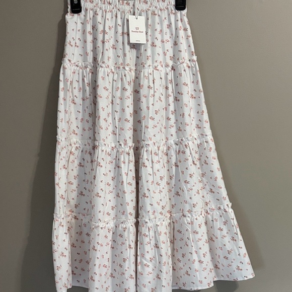 Aritzia White Floral A-Line Skirt - Picture 1 of 5